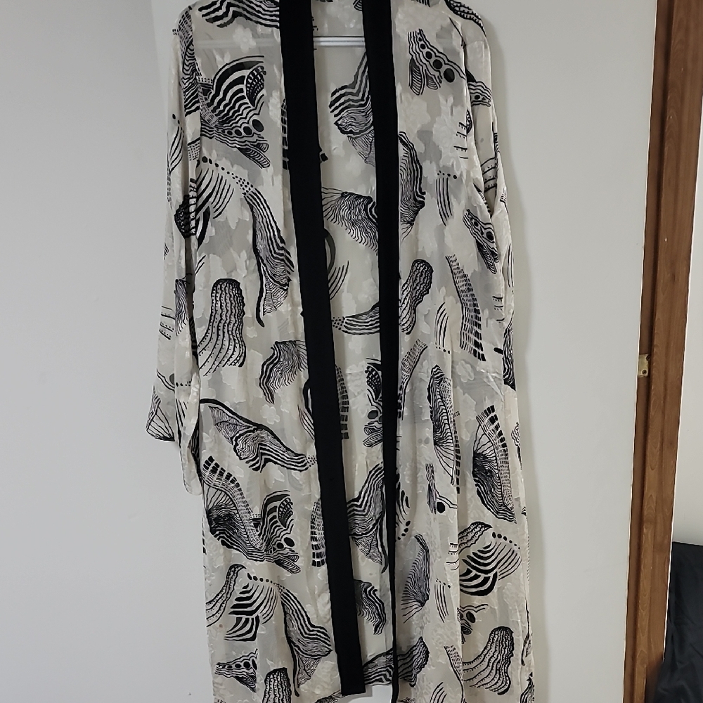 Cream and Black Printed Open-Front Tunic
